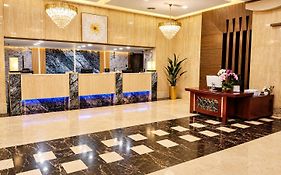 Crown Garden Hotel
